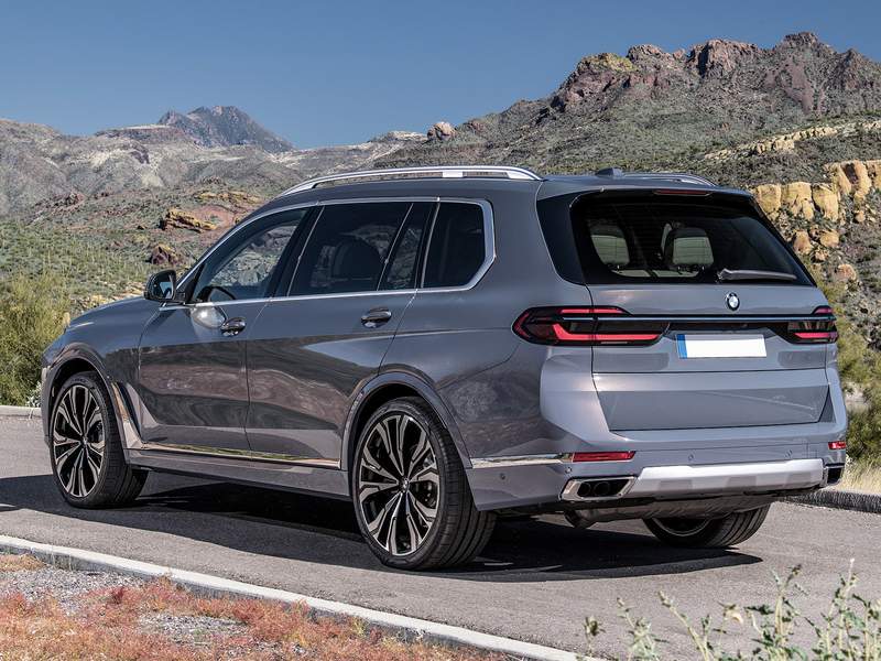 Dettagli nuova BMW X7 in vendita a 