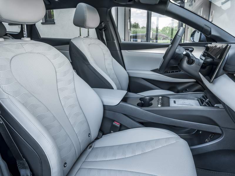 Dettagli nuova BYD Seal 6 DM-i in vendita a Salerno