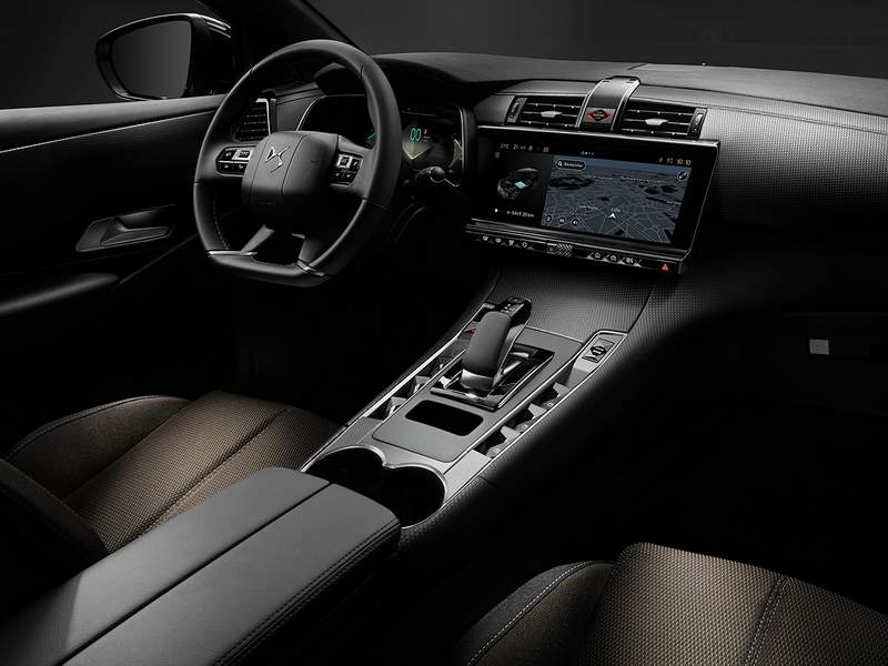 Dettagli nuova DS DS 7 E-TENSE in vendita a Avellino , Napoli, Avellino, Salerno