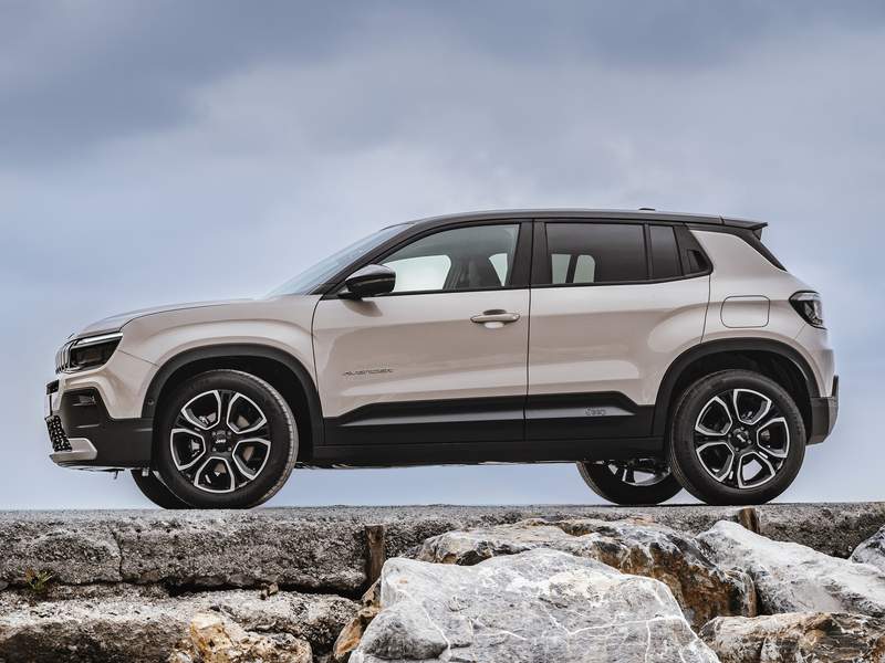 Dettagli nuova Jeep Avenger e-Hybrid in vendita a MI, PD