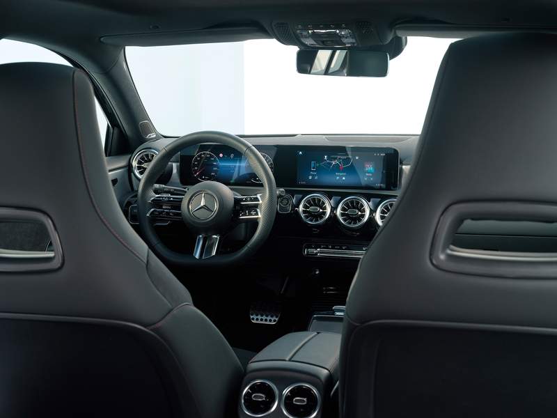 Dettagli nuova Mercedes-Benz Classe A Berlina in vendita a 