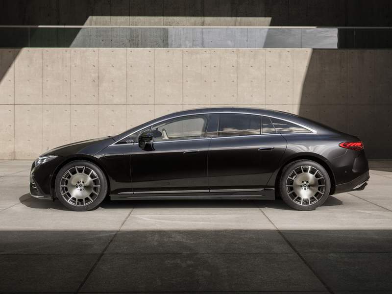 Dettagli nuova Mercedes-Benz EQS in vendita a 