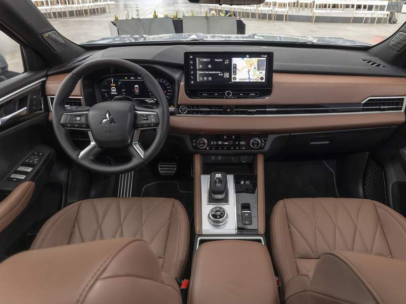 Dettagli nuova Mitsubishi Outlander PHEV in vendita a Catanzaro