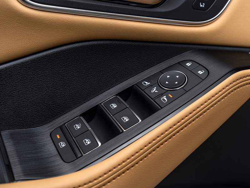 Dettagli nuova Nissan X-Trail in vendita a Brescia, Bergamo, Cremona