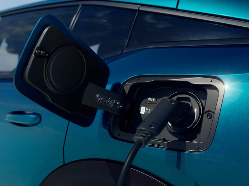 Dettagli nuova Peugeot 408 in vendita a 