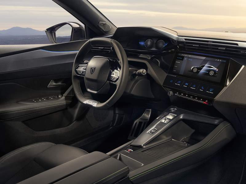 Dettagli nuova Peugeot e-408 in vendita a 