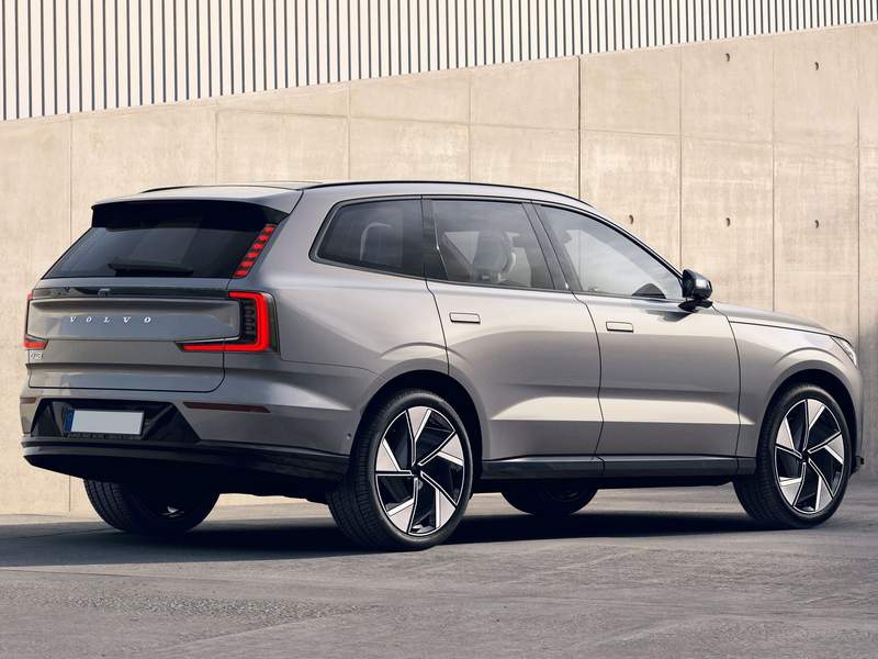 Dettagli nuova Volvo EX90 in vendita a MI, PD