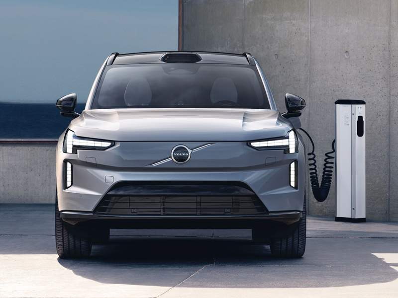 Dettagli nuova Volvo EX90 in vendita a MI, PD