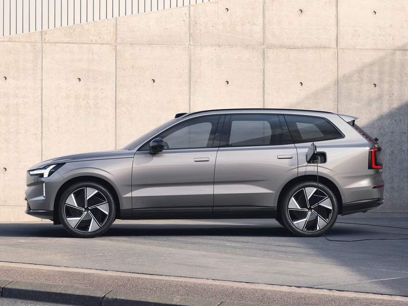 Dettagli nuova Volvo EX90 in vendita a MI, PD