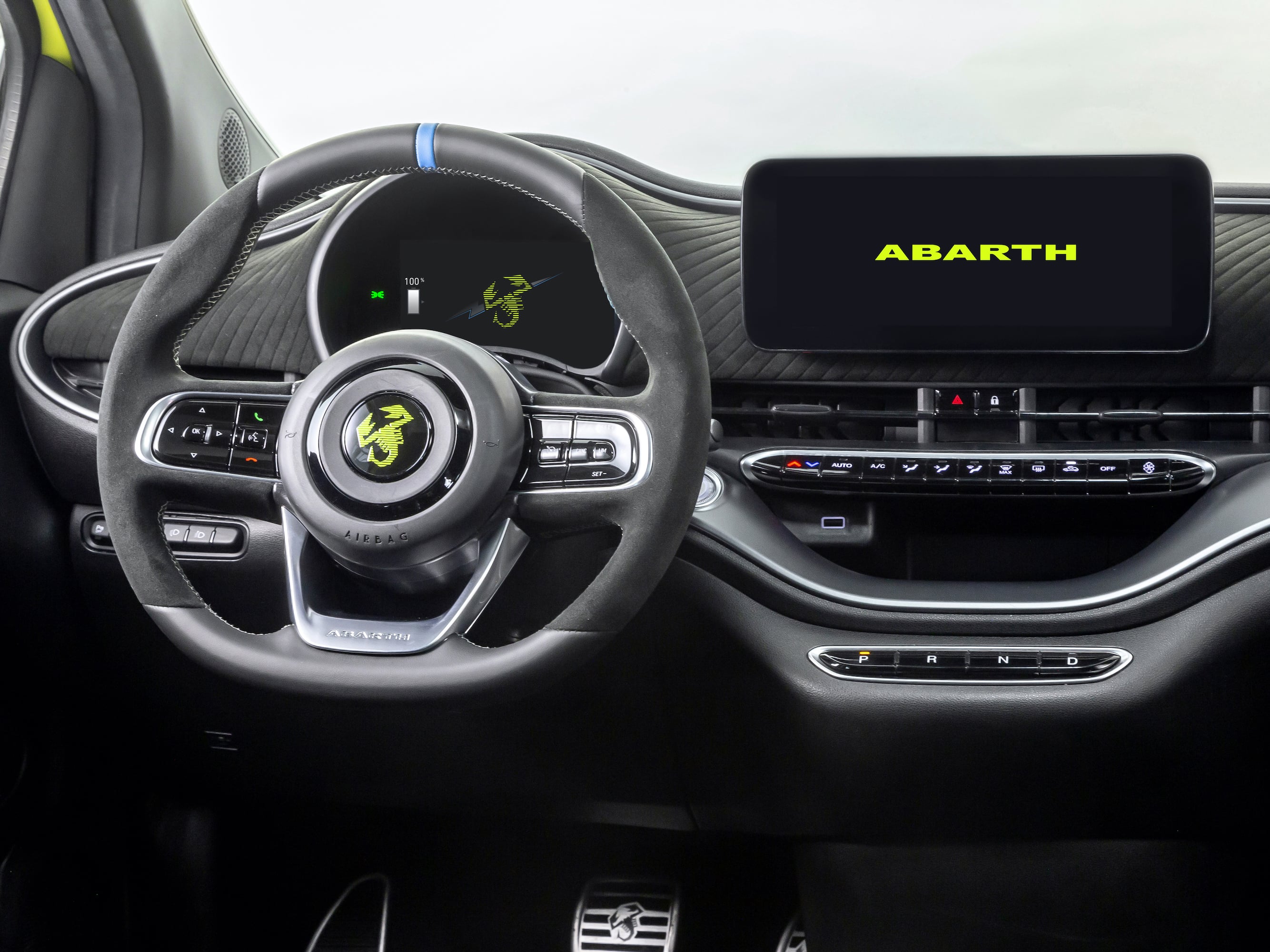 Abarth 500e Turismo tua da 32.600€! 2 
