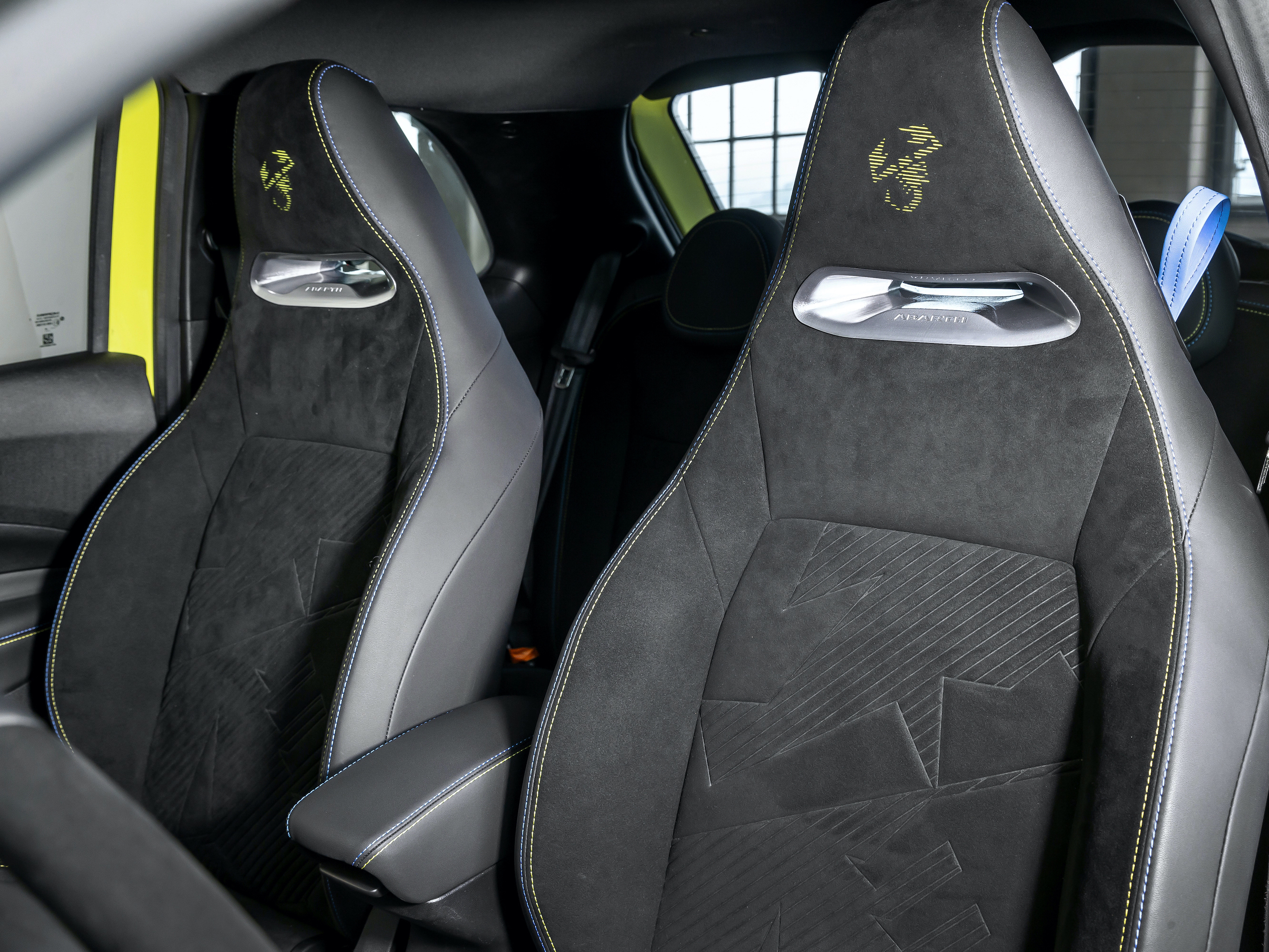Abarth 500e Turismo tua da 32.600€! 3 