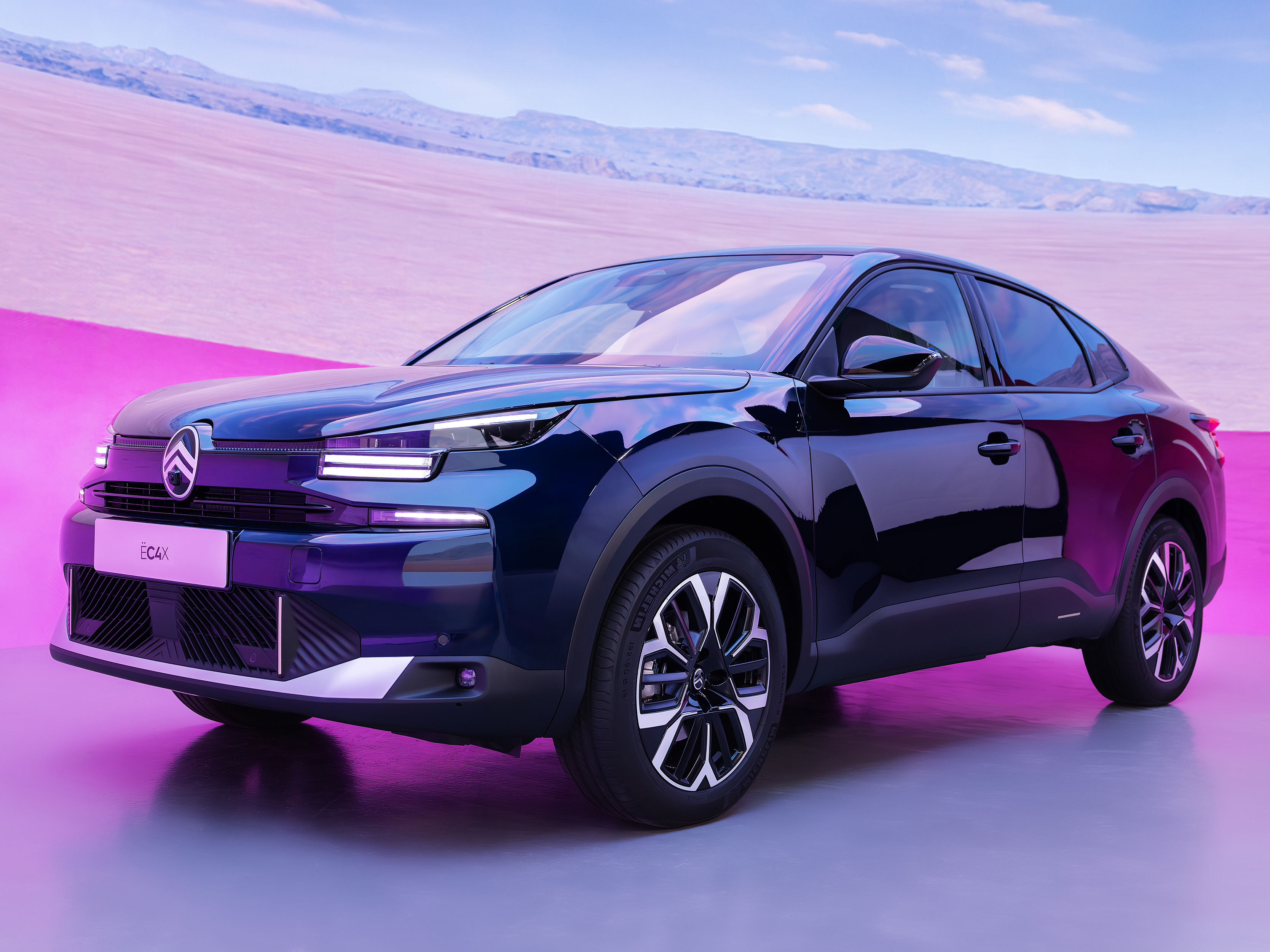 Nuova Ë-C4 X YOU Motore Elettrico 100kW (136cv) 1 