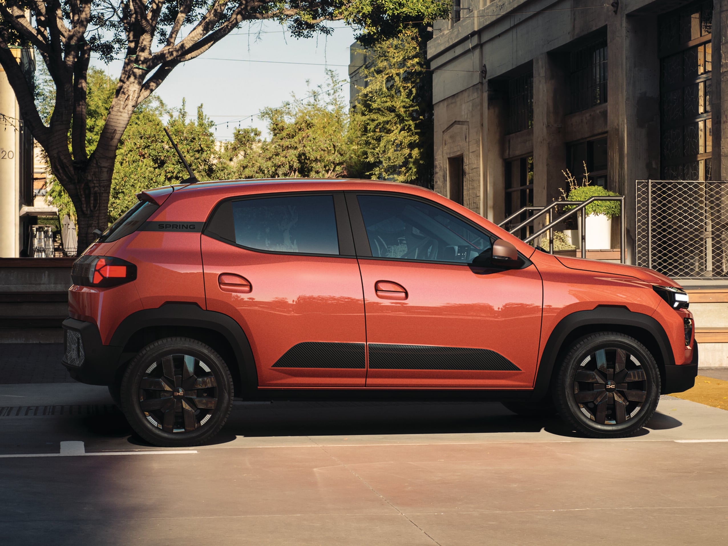 Dacia Spring MY26 extreme 100 a partire da 17.700€ 4 
