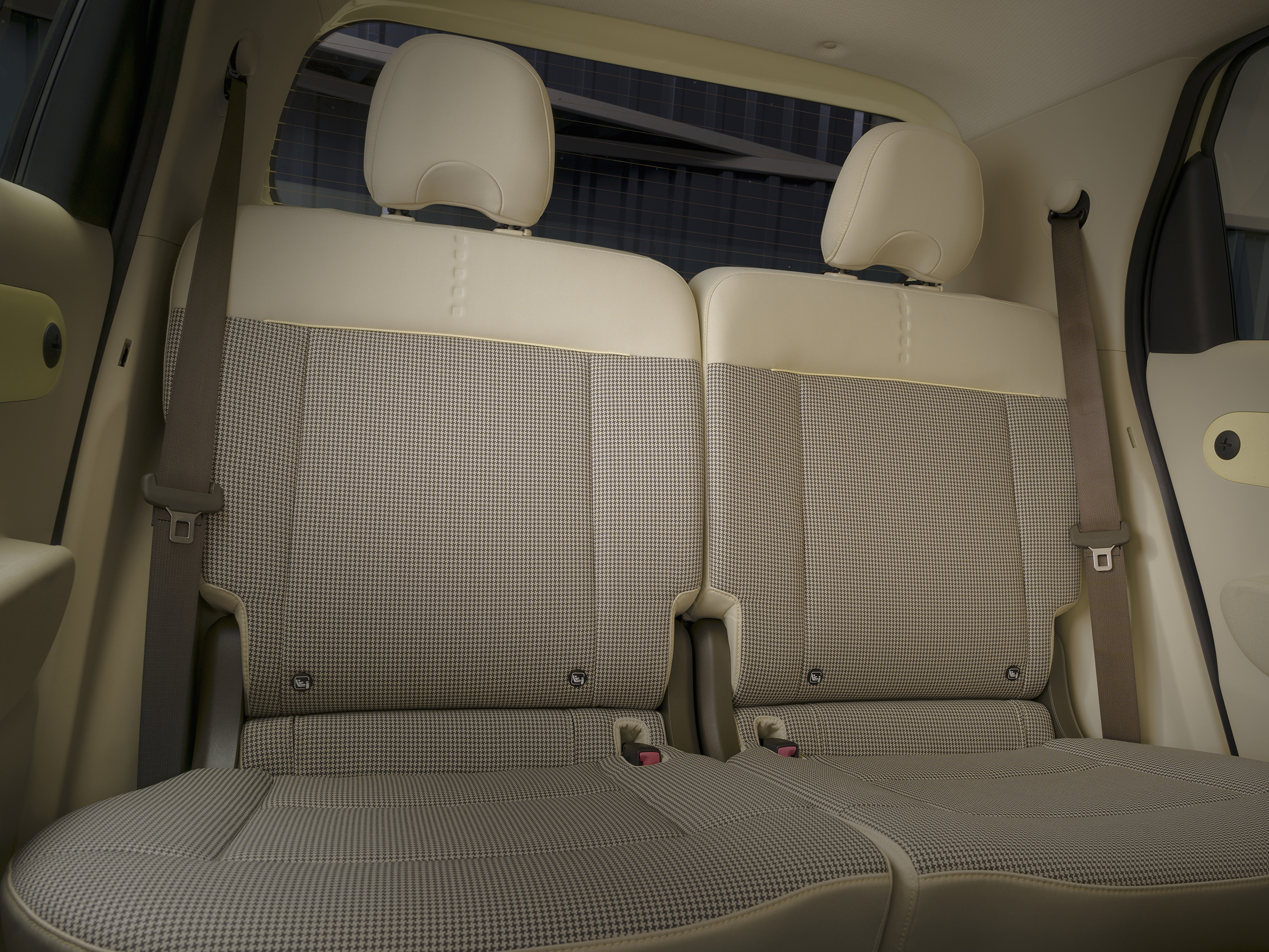 Hyundai INSTER tua da 24.150€! 3 