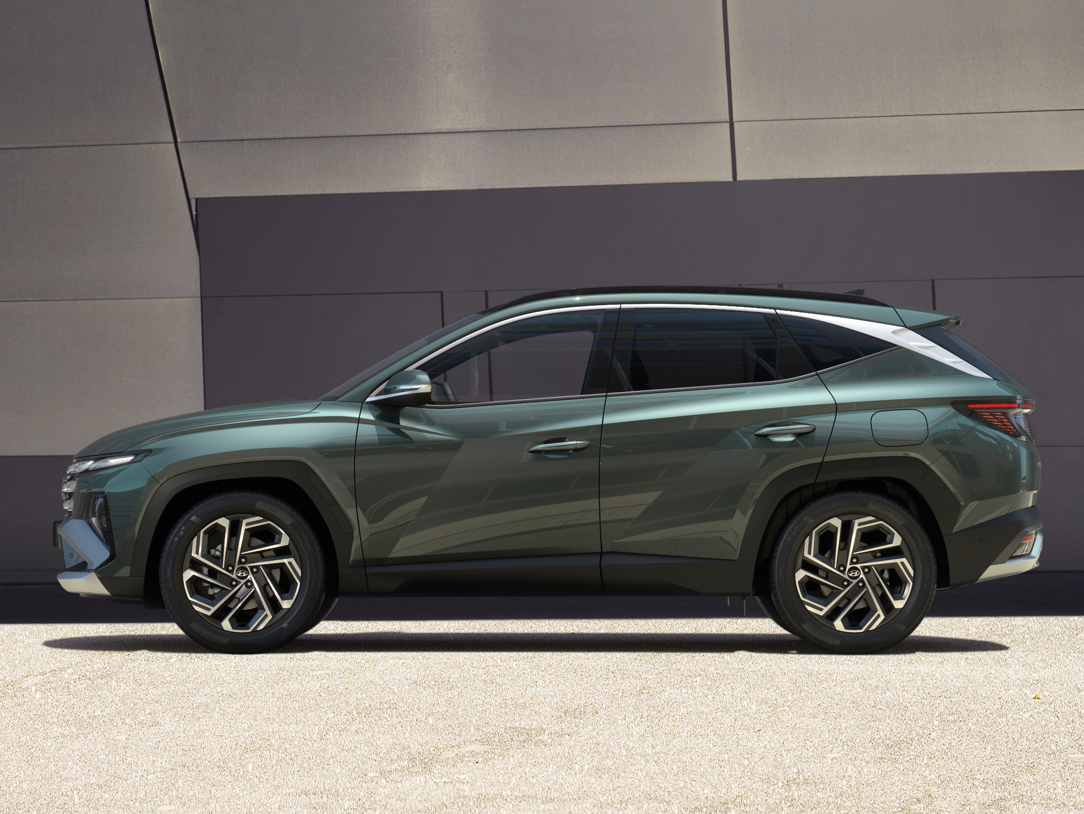 Tucson Plug-in Hybrid Business tua da 37.950€! 4 