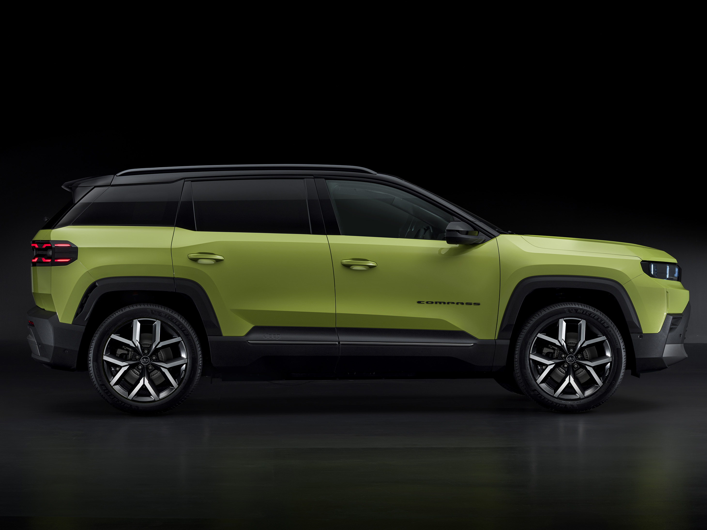 Nuova Jeep Compass PHEV tua da 40.900€! 4 