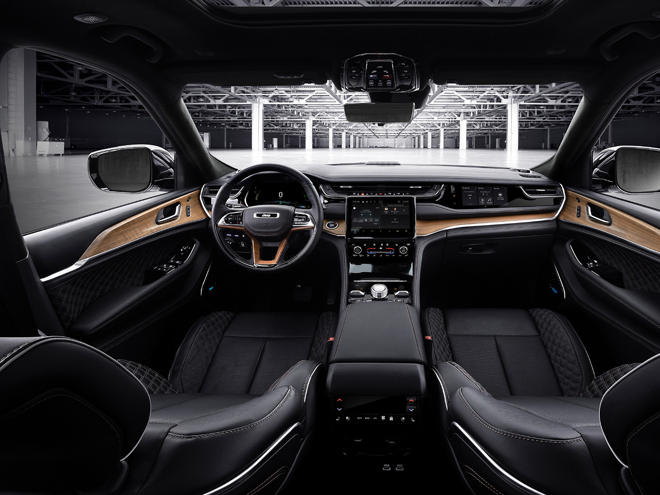 Jeep Grand Cherokee 4xe Limited tua da 74.000€! 2 