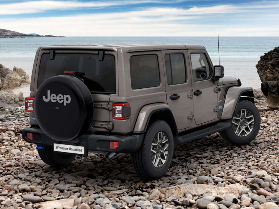 Wrangler 4xe Plug-In Hybrid tua da 69.500€! 5 