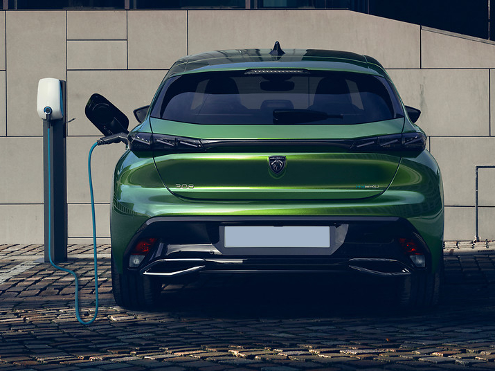 Nuova 308 Allure Mild Hybrid tua da 199€ al mese! 6 