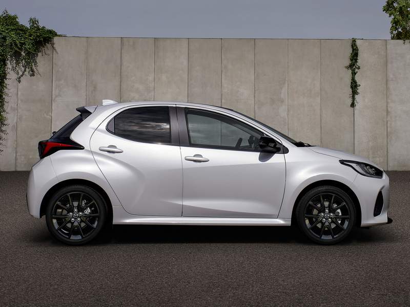 Details new Mazda Mazda2 Hybrid for sale in 