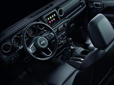 Véhicule utilitaire Jeep Gladiator disponible immédiatement à Brest, Quimper, Lannion, Lanester, Saint-Martin-des-Champs, Saint-Brieuc, Laval, La Mézière, Yffiniac, Theix-Noyalo, Guingamp, Loudéac, Ploërmel, Saint-Thuriau, Bonchamps-les-Laval, Caudan, Noyal-Pontivy, Saint-Grégoire, Saint-Malo, Vannes, Pluneret, Belz, Carhaix-Plouguer, Concarneau, Pabu, Morlaix, Plérin, Quimper , Quévert, Landerneau, Pontivy, Cesson-Sévigné