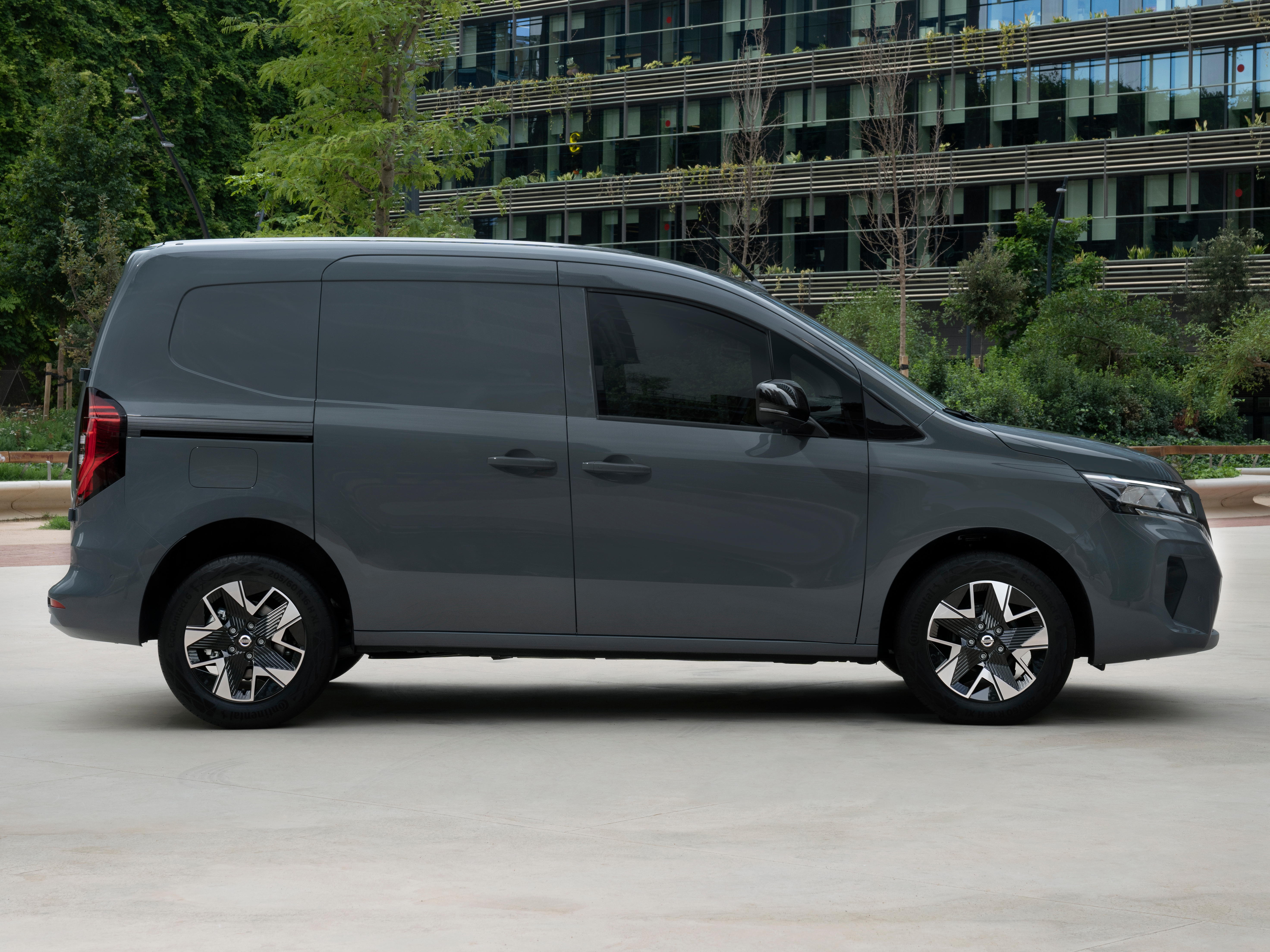 TOWNSTAR VAN 130CV ACENTA TUO DA € 178 AL MESE IN LEASING 3 